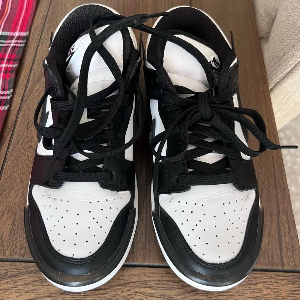 Nike black and white panda low dunk Sneakers
